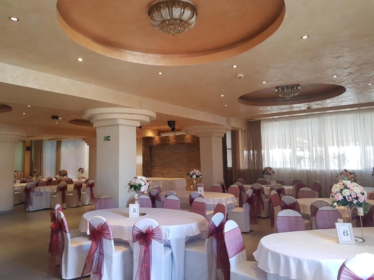 Kengur Resort Belgrad Exterior foto